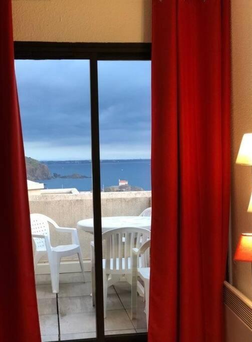 Location Vue Mer Du Samedi Au Samedi, Clim, Parking, Piscine, Plage Collioure Esterno foto